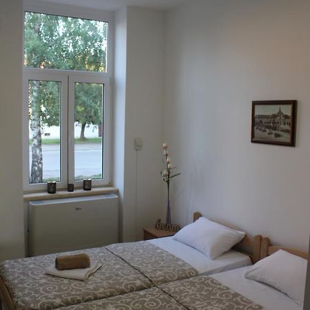Apartmani Maja Зренянин Екстер'єр фото