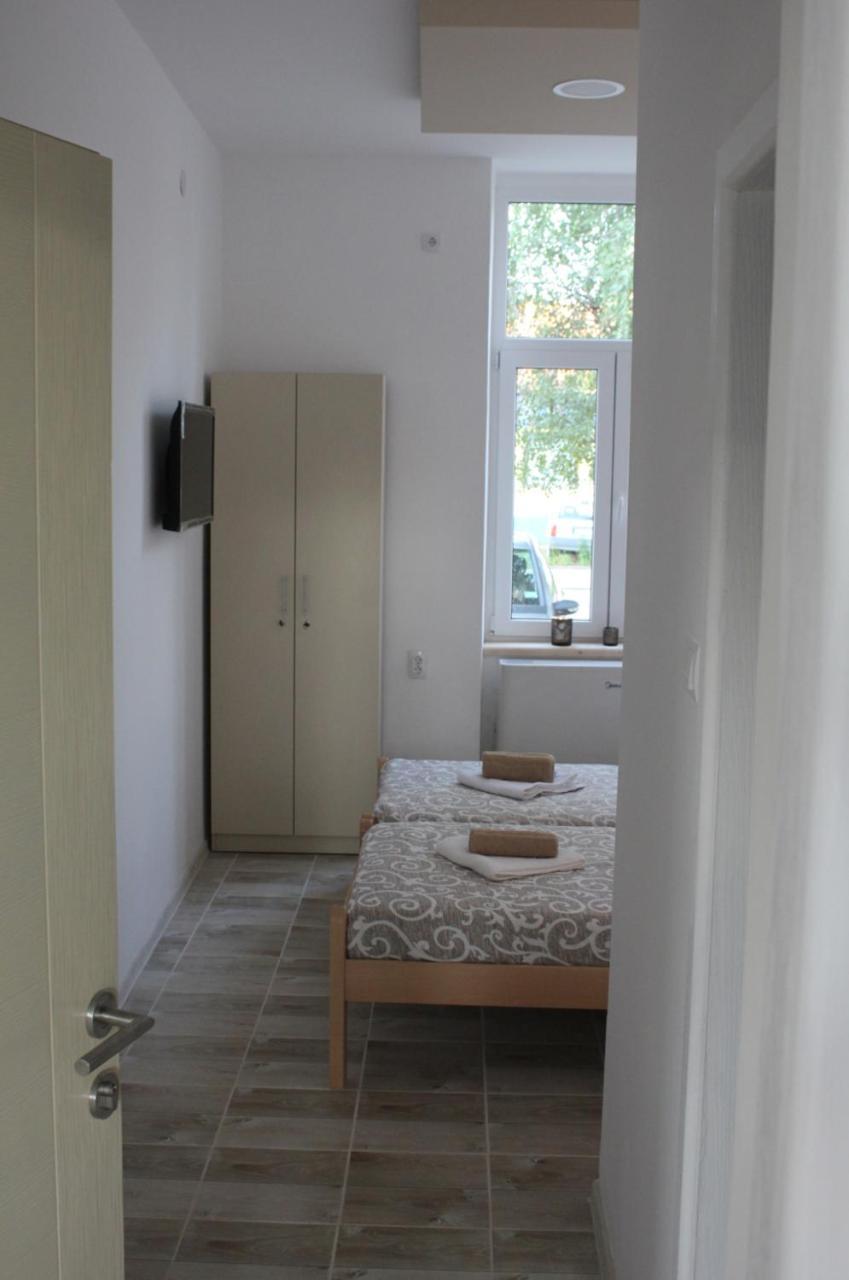 Apartmani Maja Зренянин Екстер'єр фото