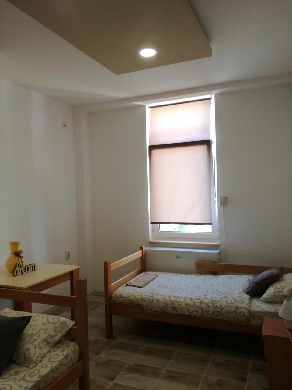 Apartmani Maja Зренянин Екстер'єр фото