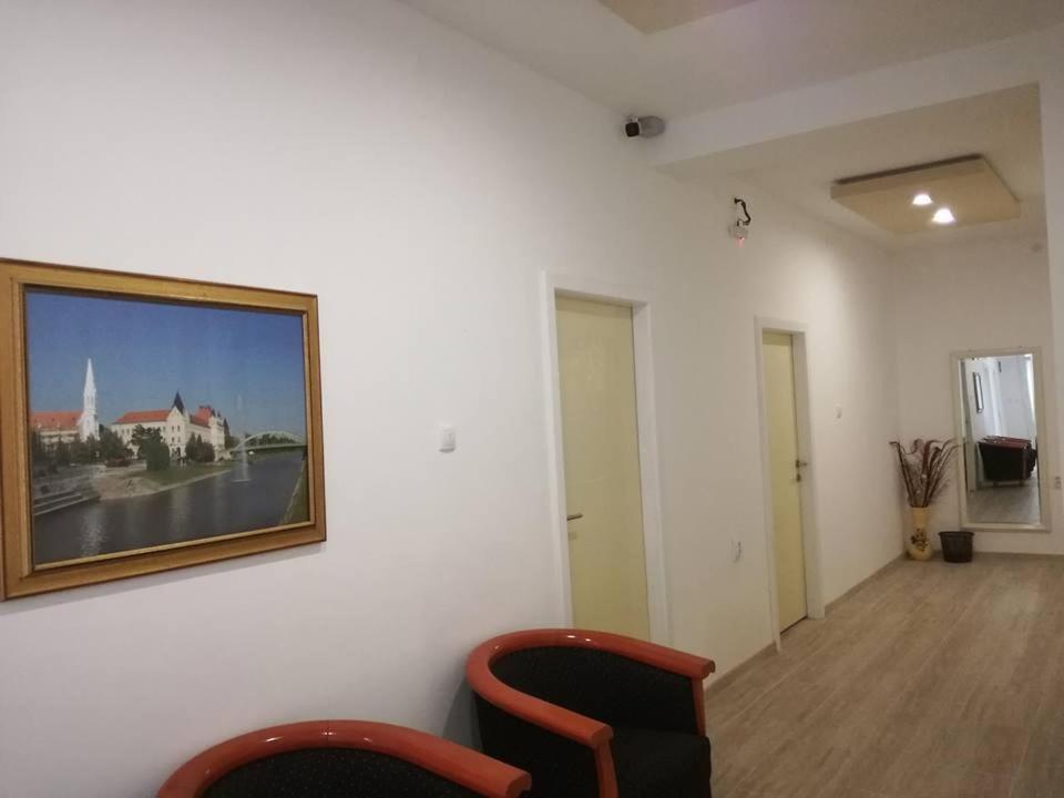Apartmani Maja Зренянин Екстер'єр фото