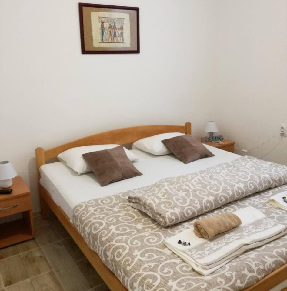 Apartmani Maja Зренянин Екстер'єр фото